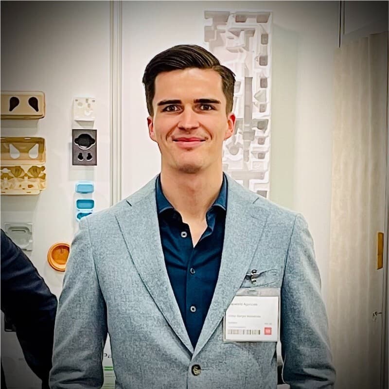Victor